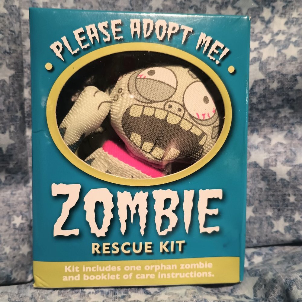 NIB Zombie Rescue Kit - Please adopt me - Peter Pauper Press EXTREMELY RARE!